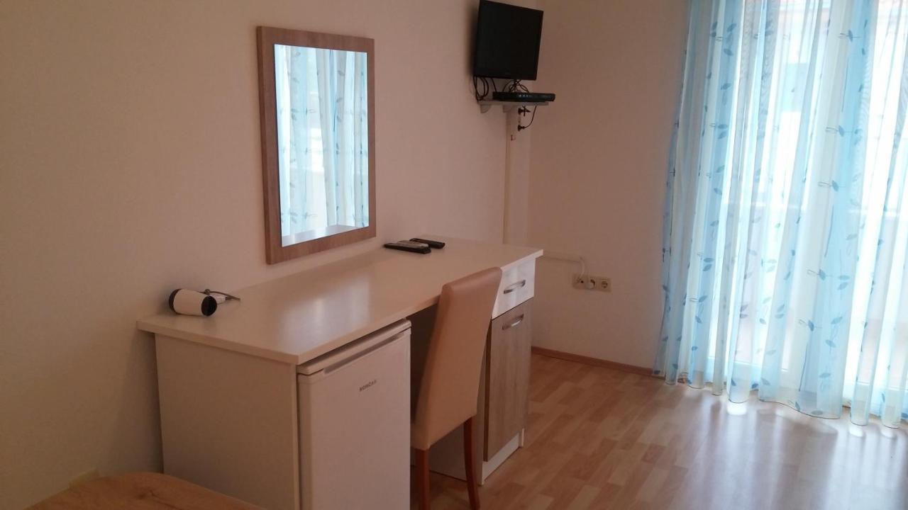 Apartments Petar Хвар Екстериор снимка
